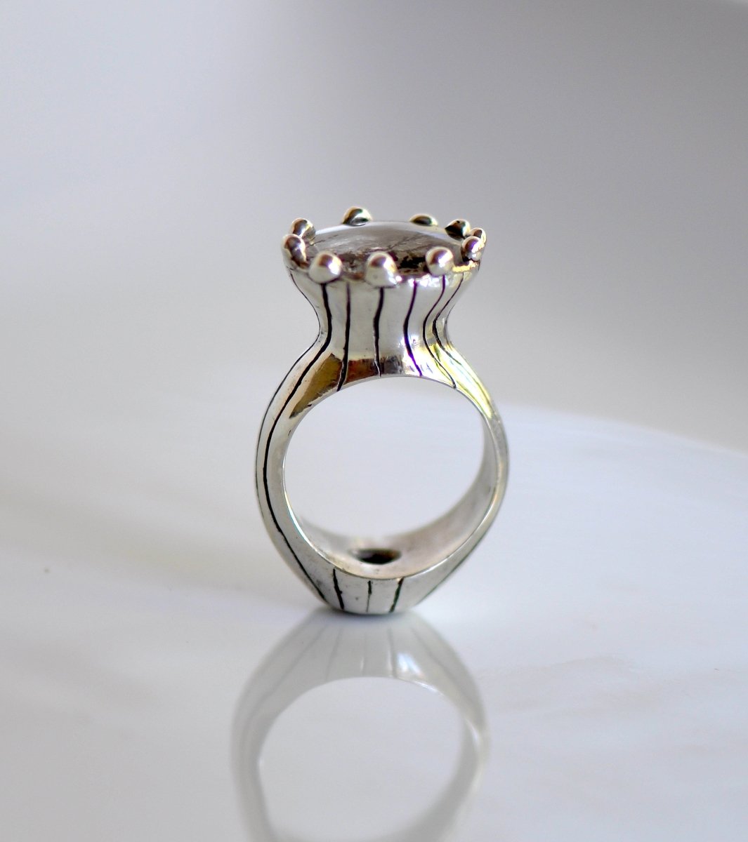 Handmade sterling silver ring with dendritic quartz stone, chunky flower ring with red garnet gemstone — Unique Jewelry Gift