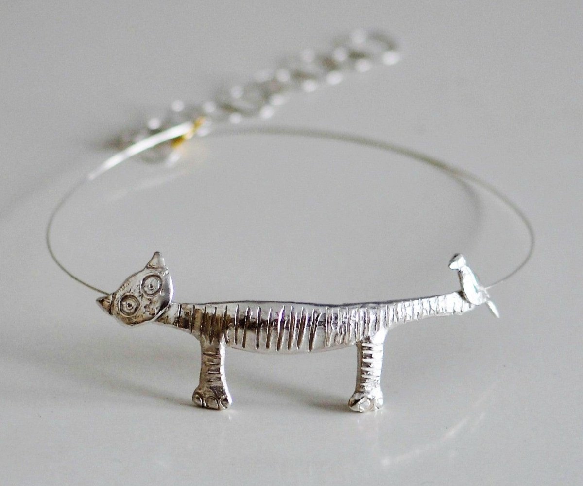 Handmade sterling silver cat and bird choker necklace, articulated pendant, whimsical cat jewelry, made in Barcelona