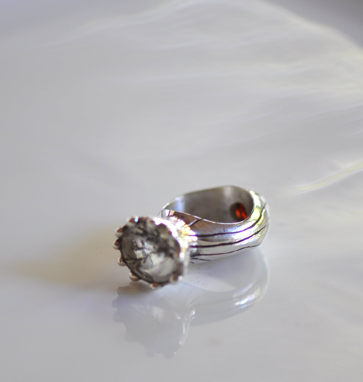 Handmade sterling silver ring with dendrite quartz red garnet stone