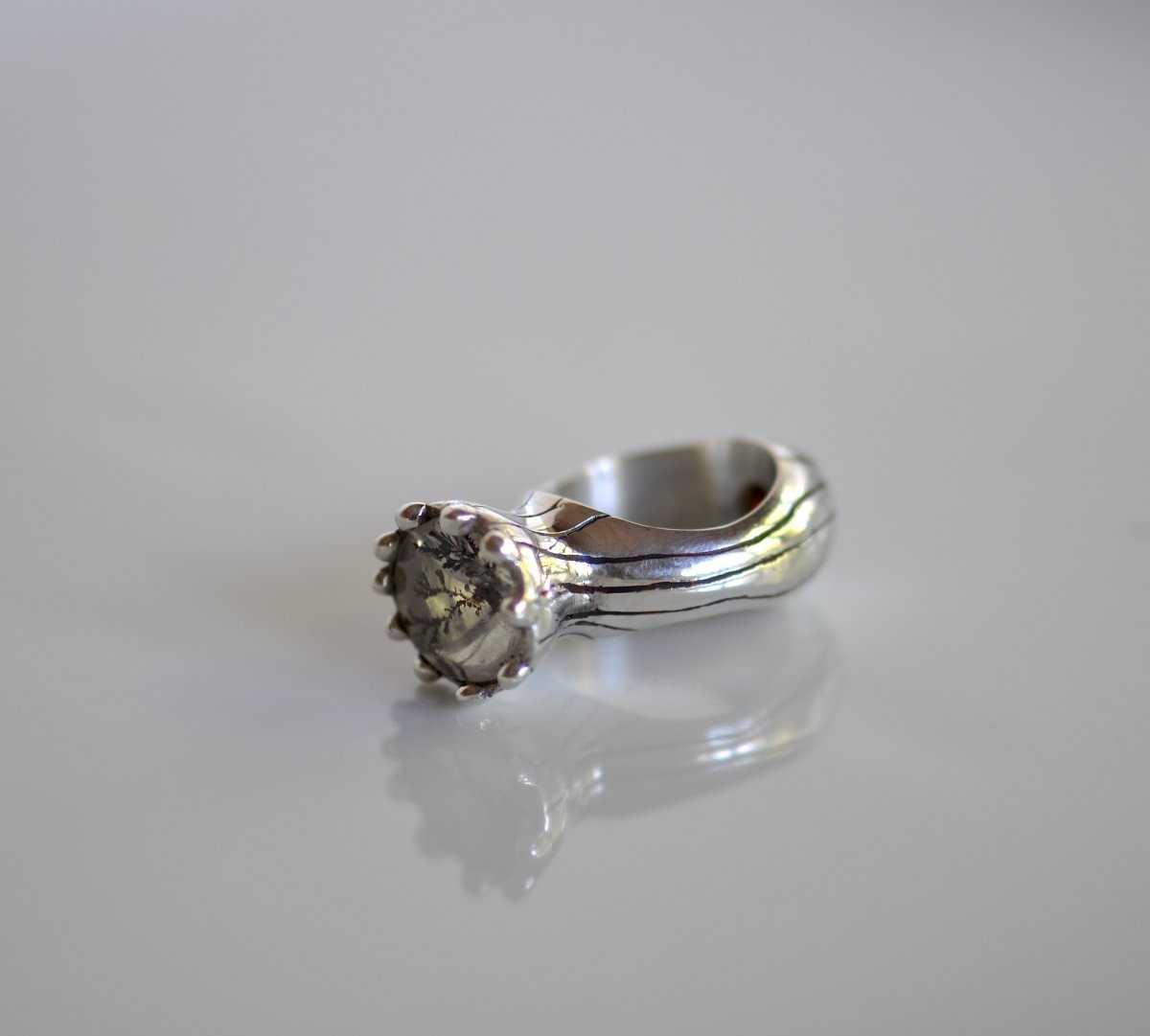 Handmade sterling silver ring with dendritic quartz stone, chunky flower ring with red garnet gemstone — Unique Jewelry Gift