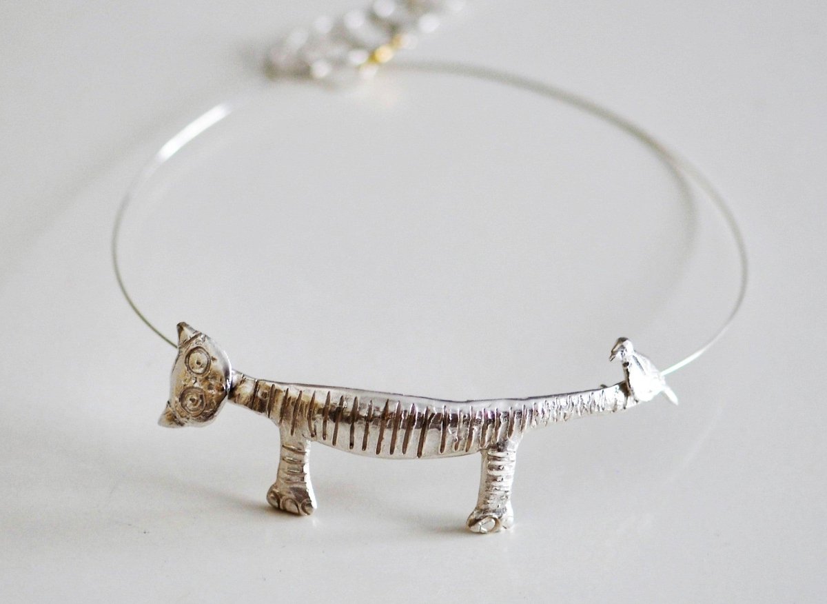 Handmade sterling silver cat and bird choker necklace, articulated pendant, whimsical cat jewelry, made in Barcelona