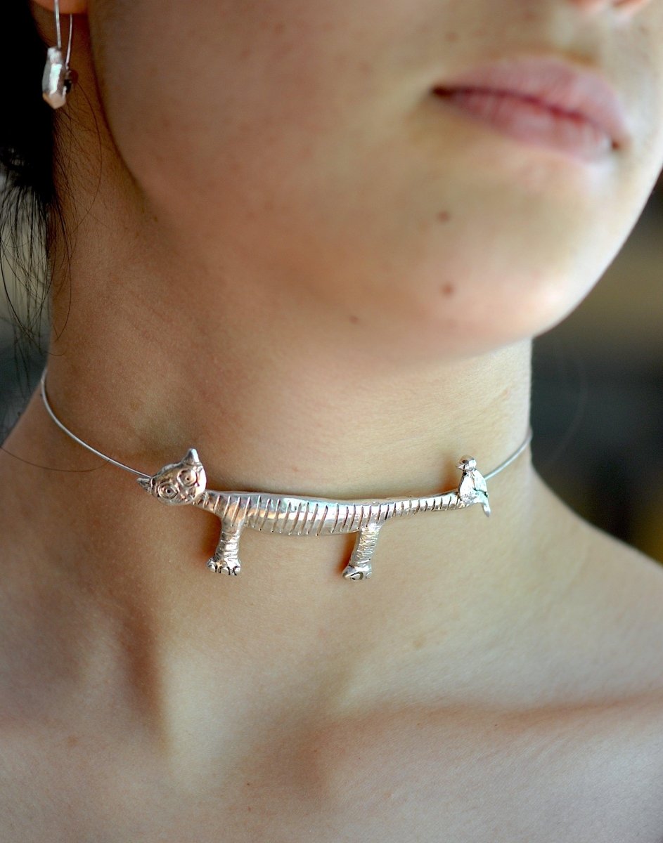 Handmade sterling silver cat and bird choker necklace, articulated pendant, whimsical cat jewelry, made in Barcelona